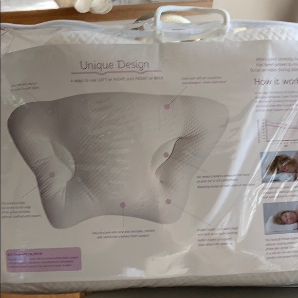 FACELYFT Bedding Facelift Pillow Poshmark